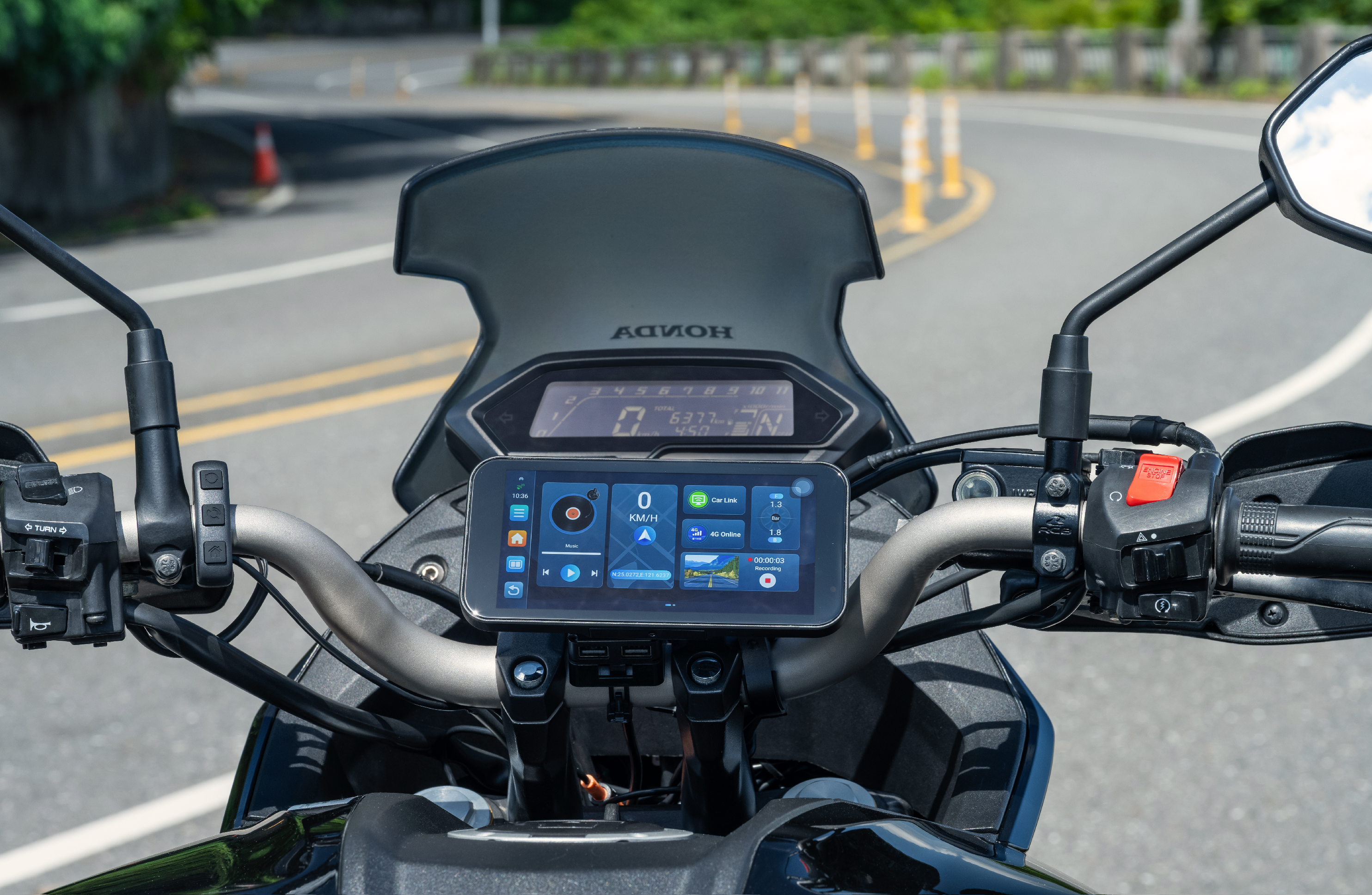 A-Max-Pro Android 6.1" Q-LED 4G LTE